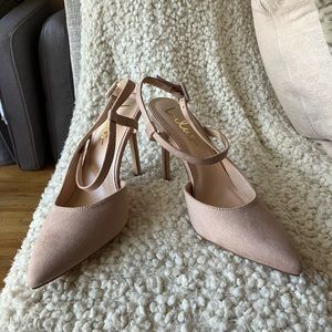 Lulus nude heels sz 7